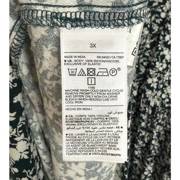 Old Navy Sleeveless Floral Dress - Picture 8 of 8